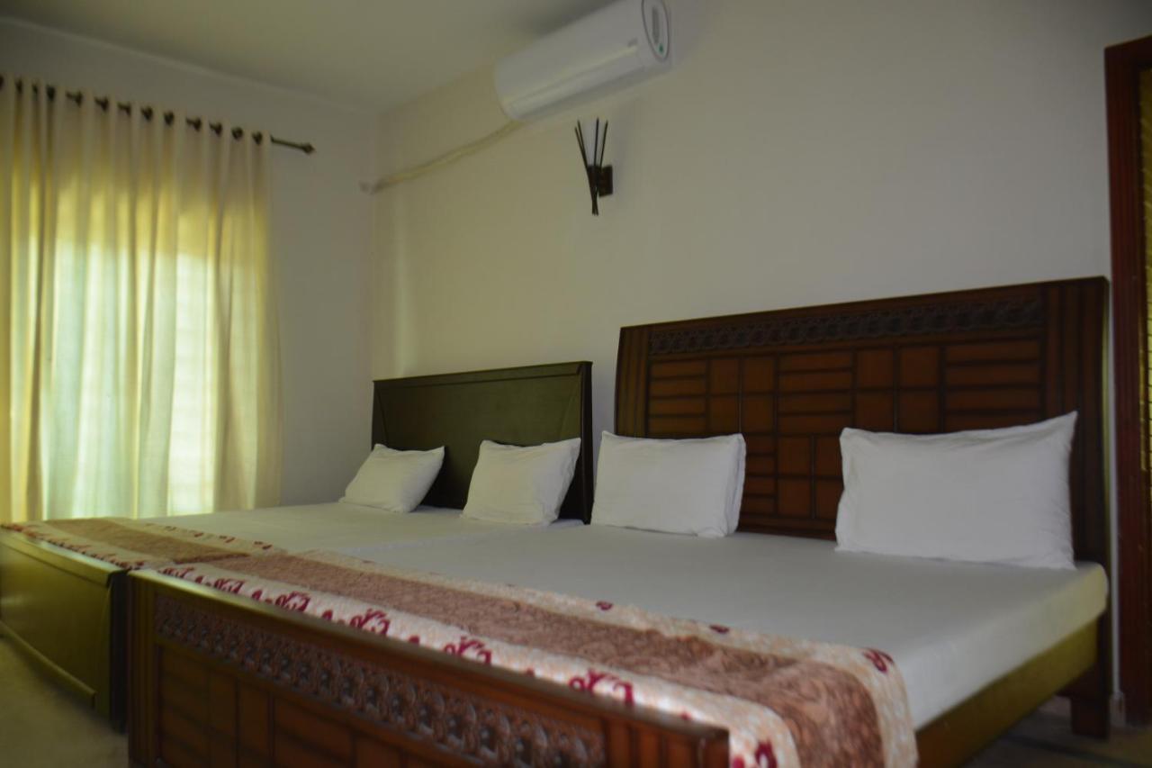 The Travelers Den Hotel Iszlámábád Kültér fotó